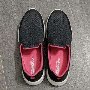 Skechers GOGA max shoes